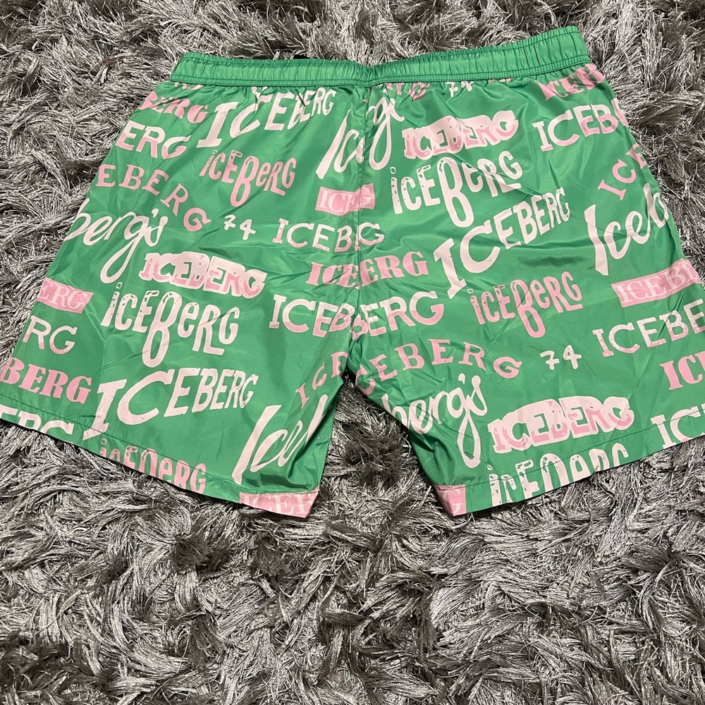 Brand new ice Berg shorts